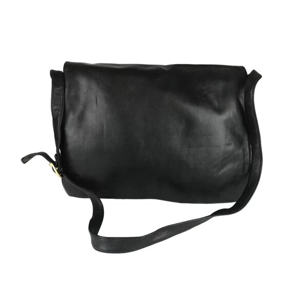 Preswick & Moore Handbags - Preswick & Moore Black Womens Adjustable Strap Snap Inner Pockets Messenger Bag‎